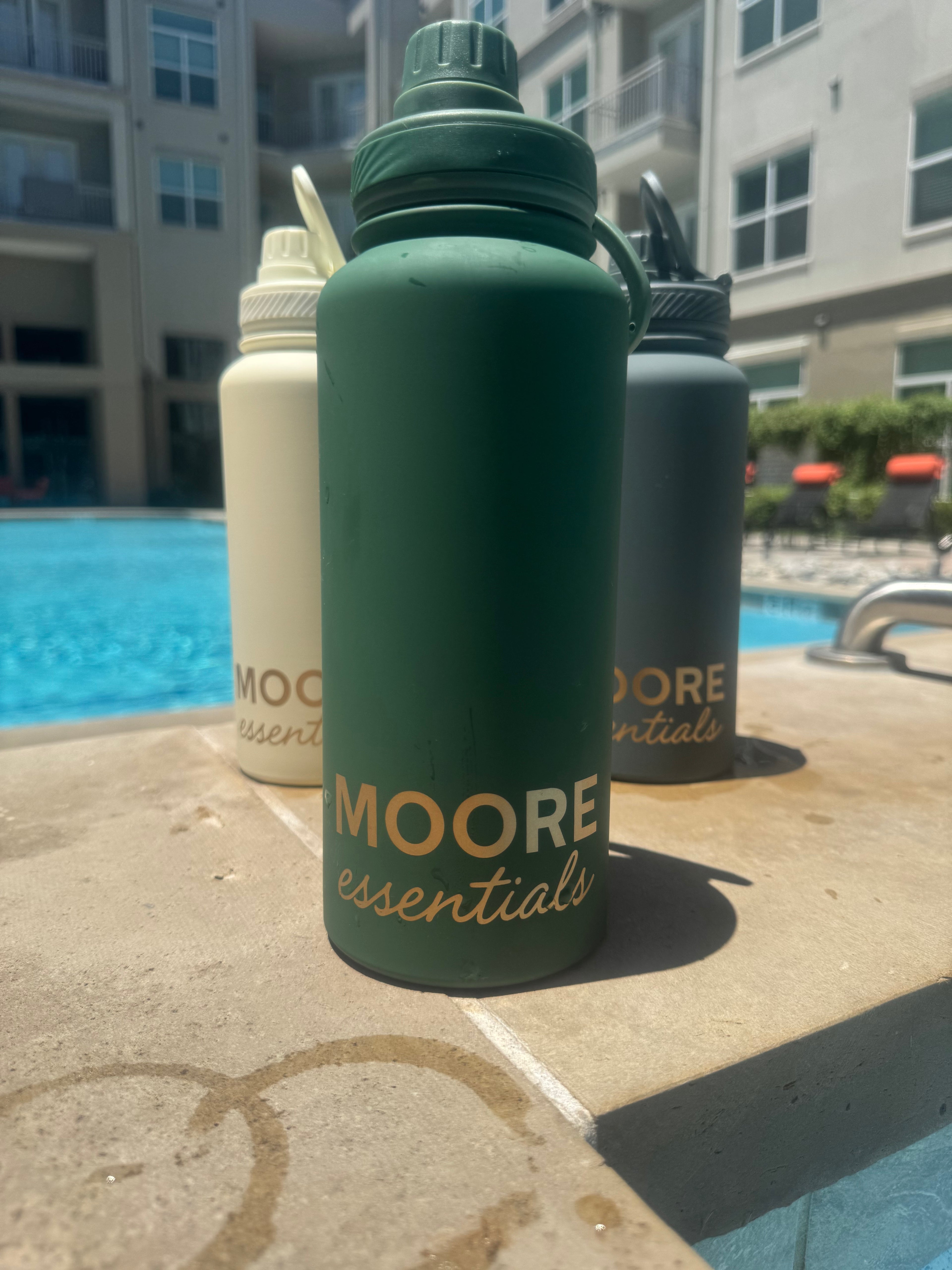 MOORE Essentials Water Bottle - Olive Green (32 oz)